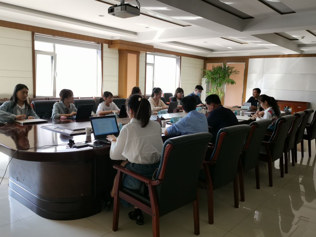 西安市西投投資(發(fā)展)有限公司召開(kāi)陜西中油和眾油品銷(xiāo)售有限公司中介機(jī)構(gòu)見(jiàn)面會(huì)